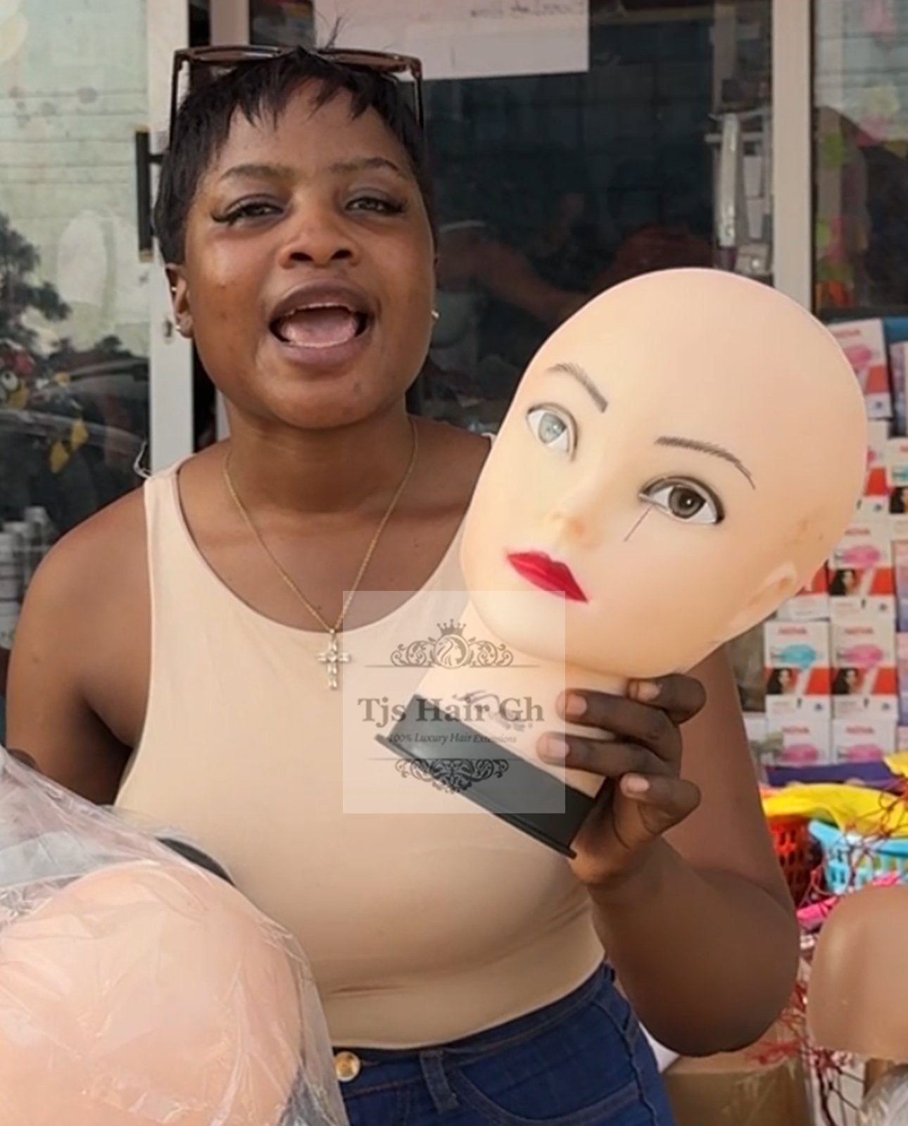 Piercable Short mannequin head