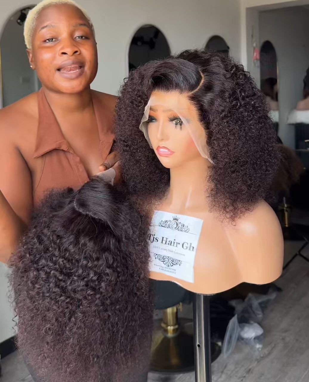 kinky wet curls